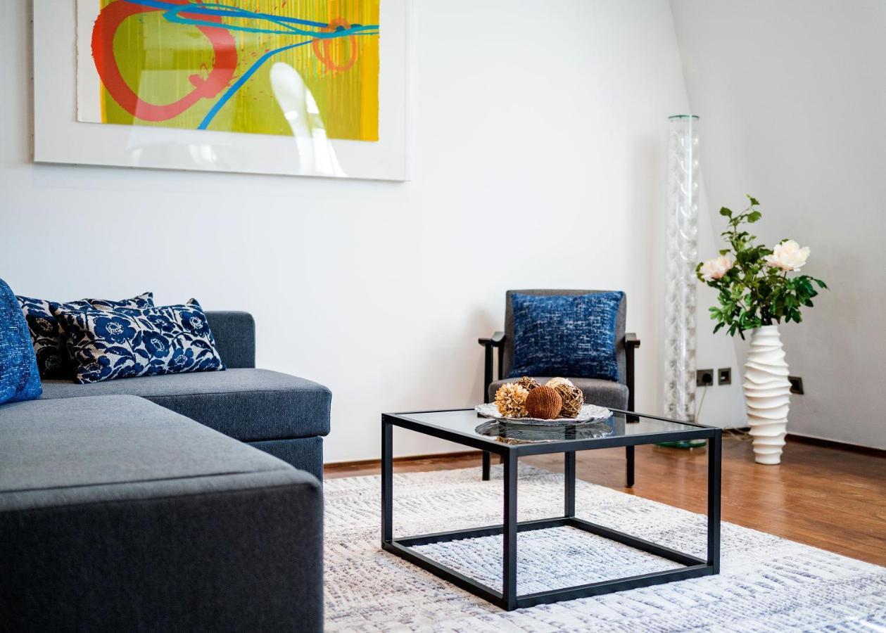 Modernized South Kensington Apartments Лондон Экстерьер фото
