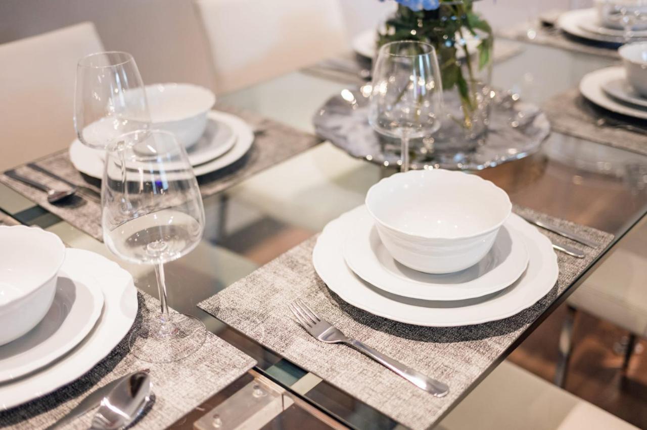 Modernized South Kensington Apartments Лондон Экстерьер фото