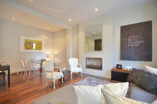 Modernized South Kensington Apartments Лондон Экстерьер фото
