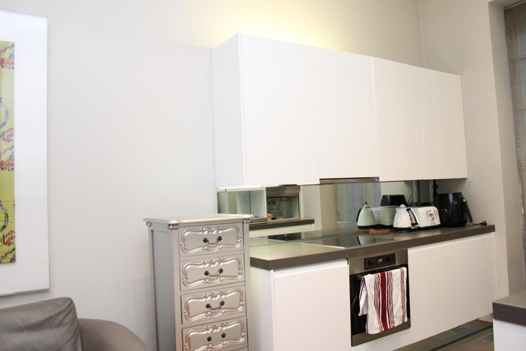 Modernized South Kensington Apartments Лондон Экстерьер фото